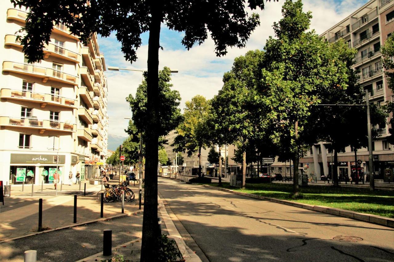 Grenoble Hyper-Centre + Wifi + Netflix Apartment Exterior foto